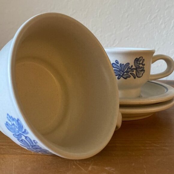 Set of 2 Cups Mugs & Saucers Pfaltzgraff Yorktowne Stone Blue Gray - Picture 2 of 4